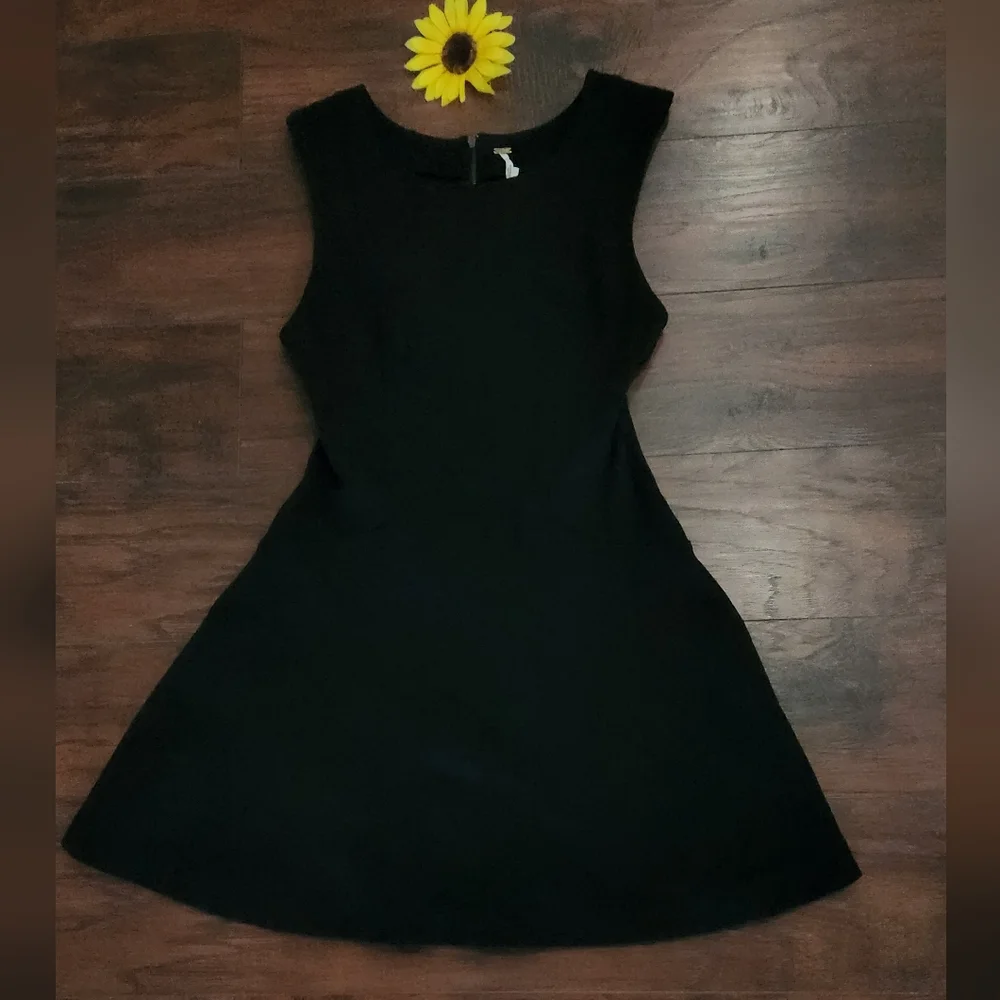 Free People Cha Cha Mini Skater Dress Black Back Zip Scoop Neck ♠️